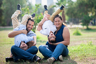צילום משפחתי מצחיק בטבע - צלמת רוני ישראל